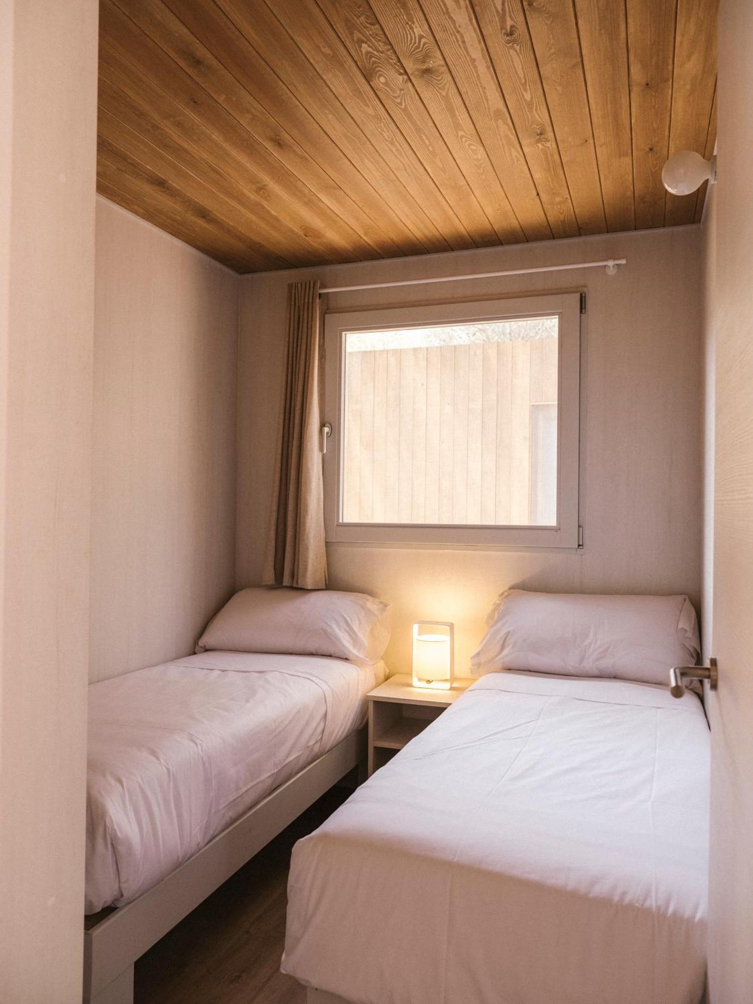 Wecamp Cala Montgo Hotel เลสกาลา ห้อง รูปภาพ