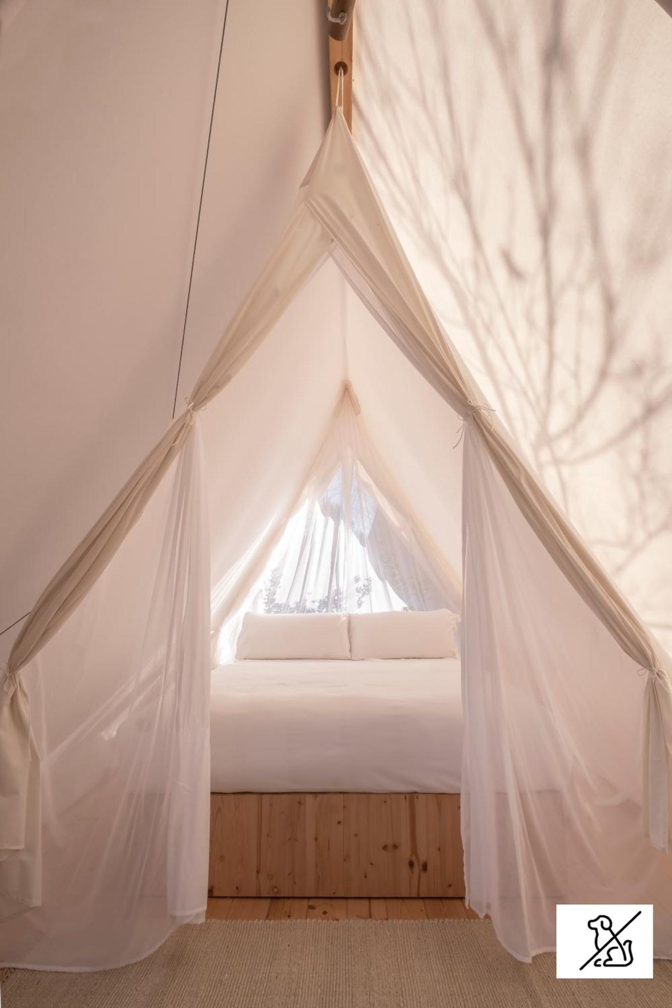 Wecamp Cala Montgo Hotel เลสกาลา ภายนอก รูปภาพ